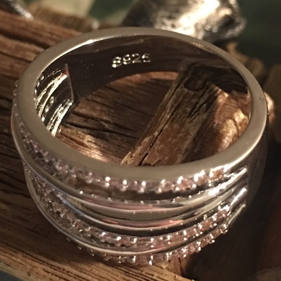 CZ/Silver Rope Ring - Picture 5 of 8